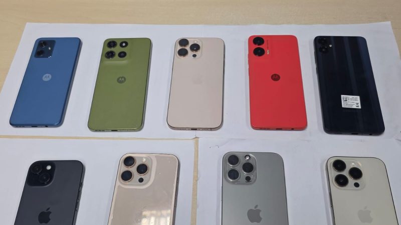 Casal é preso ao tentar vender iPhones de luxo com restrição no Aleixo em Manaus