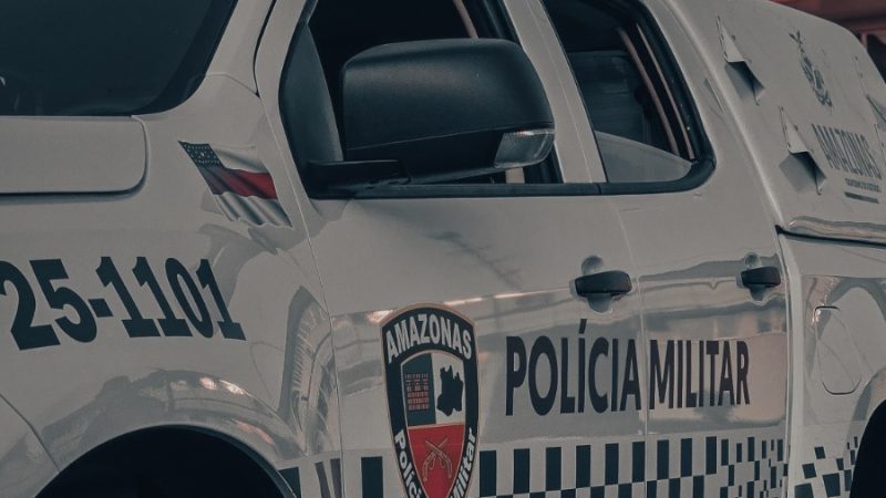 Polícia Militar do Amazonas prende mulher após tentar realizar empréstimo em nome de idoso