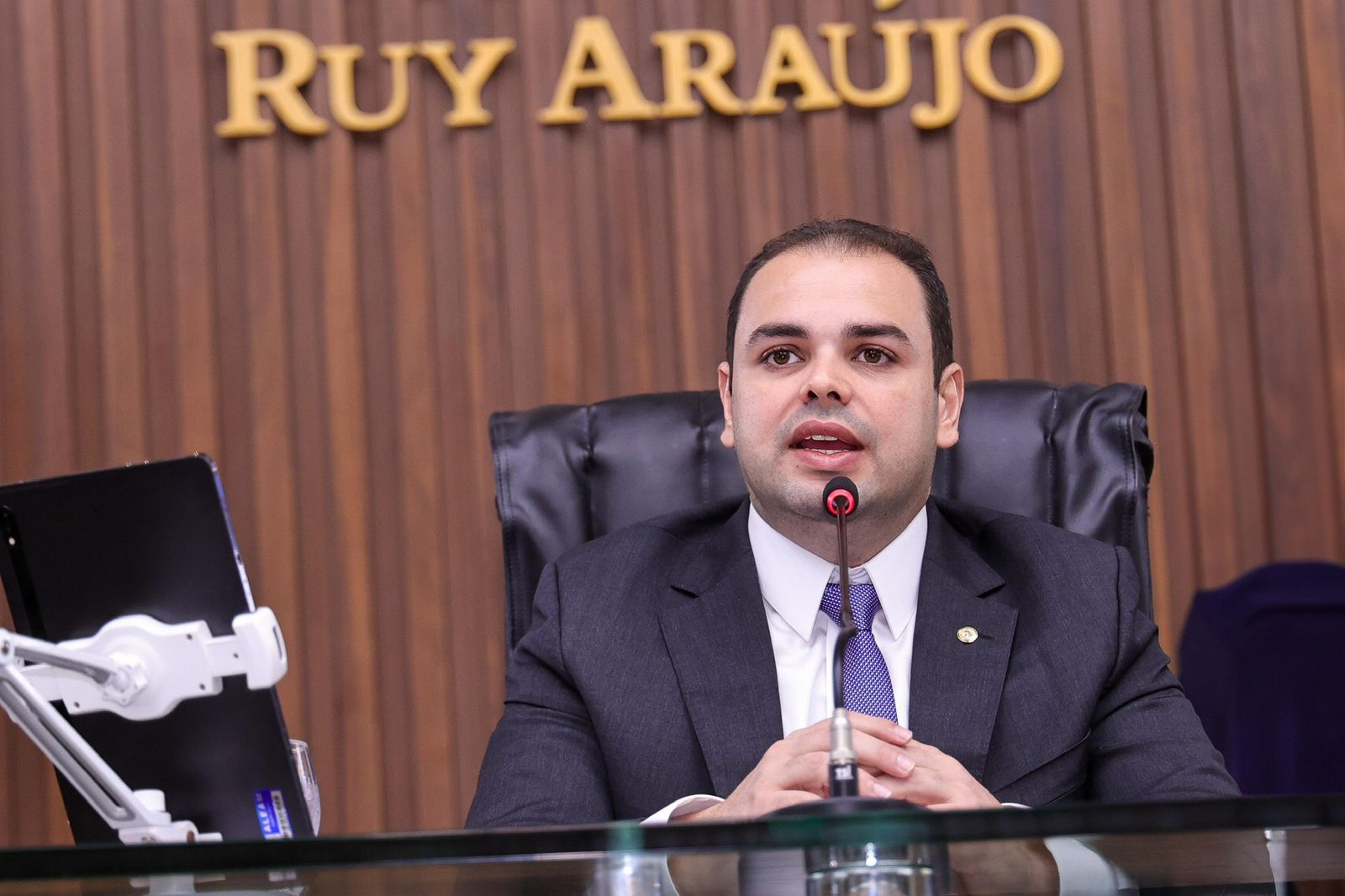 Lei de Roberto Cidade estimula geração de renda e inclusão digital de jovens amazonense