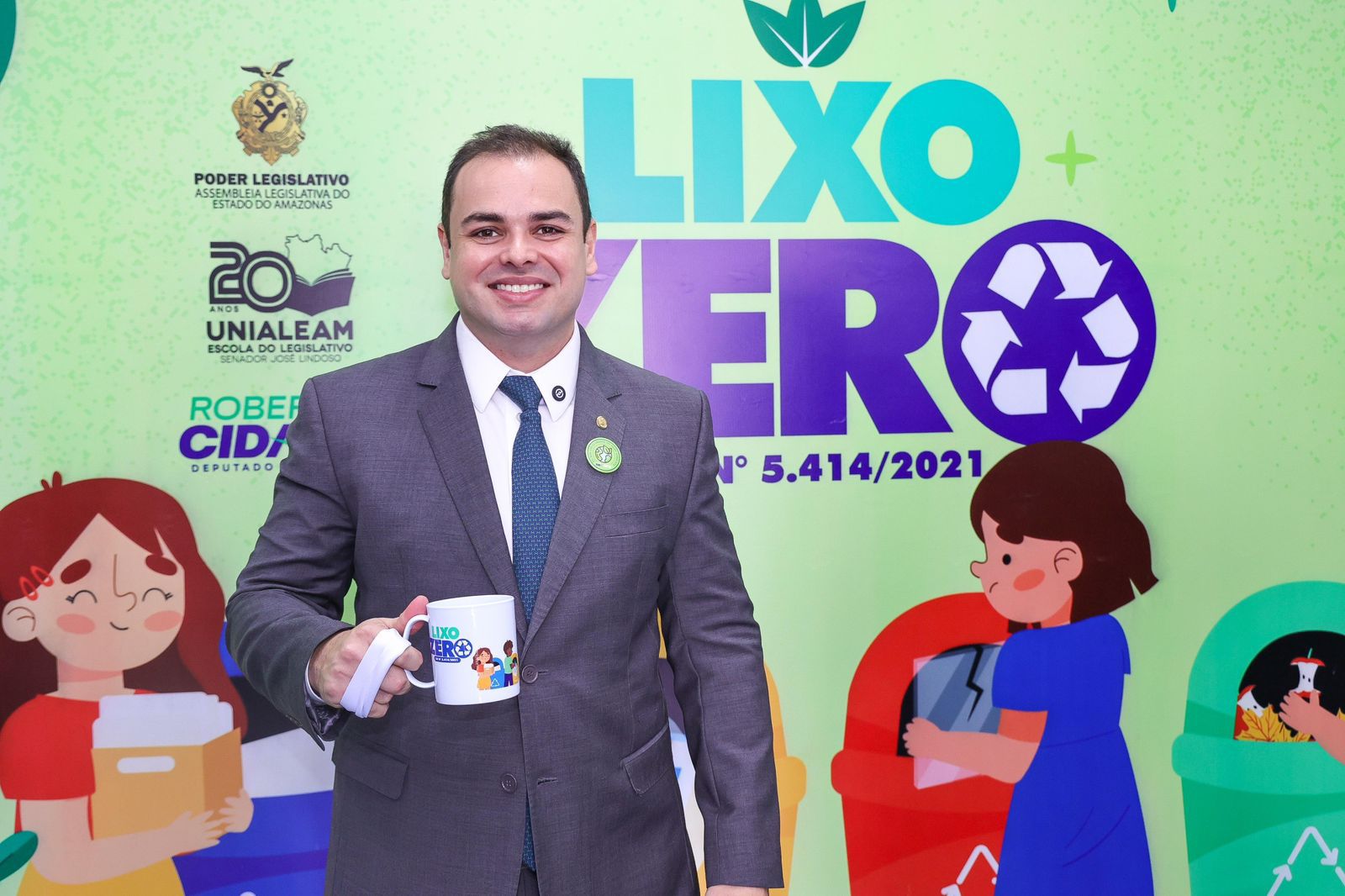 Presidente Roberto Cidade fortalece políticas de sustentabilidade na Aleam com o ‘Programa Lixo Zero