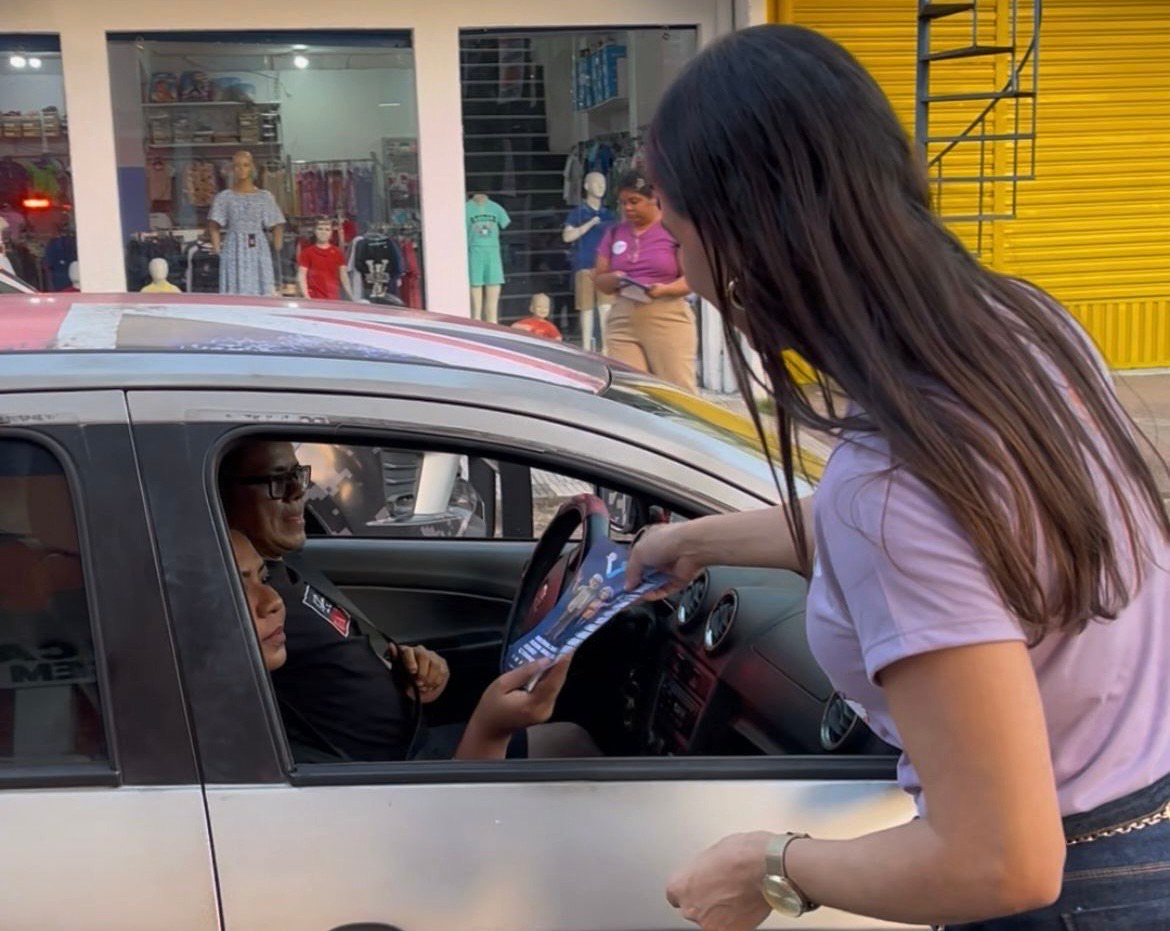 Prefeitura de Manaus realiza blitz educativa da operação ‘Virtude’ e reforça cuidado e respeito à pessoa idosa