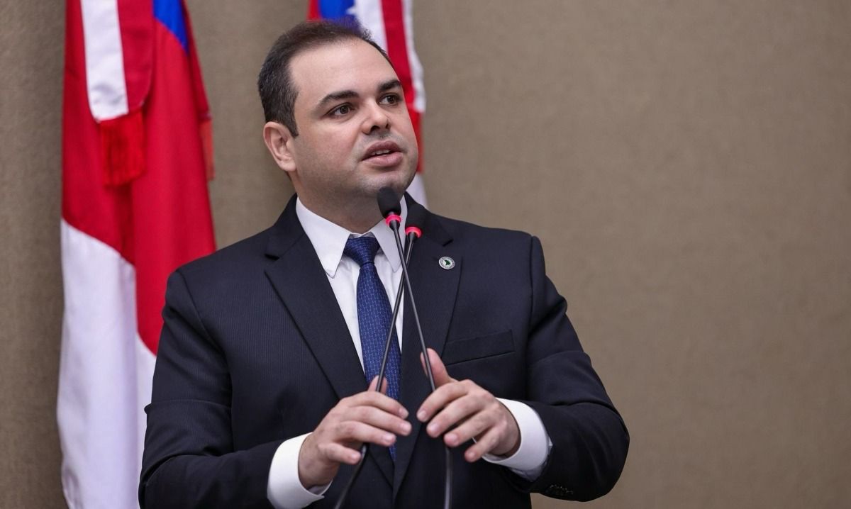 Presidente Roberto Cidade apresenta PL que protege consumidores negativados na contratação de planos de saúde