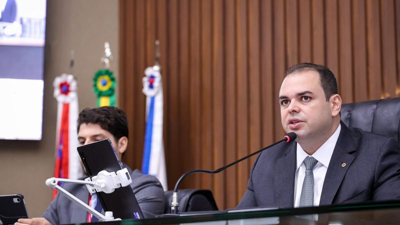 Presidente Roberto Cidade reforça compromisso com a dignidade menstrual e celebra avanço de políticas públicas sobre o tema