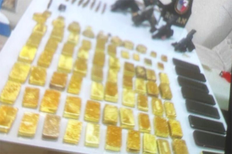 Dois PMs e um policial civil são presos em Manaus por desvio de ouro
