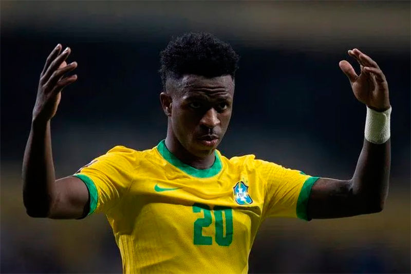 Vini Júnior e Rodrygo são convocados por Ancelotti para amistosos
