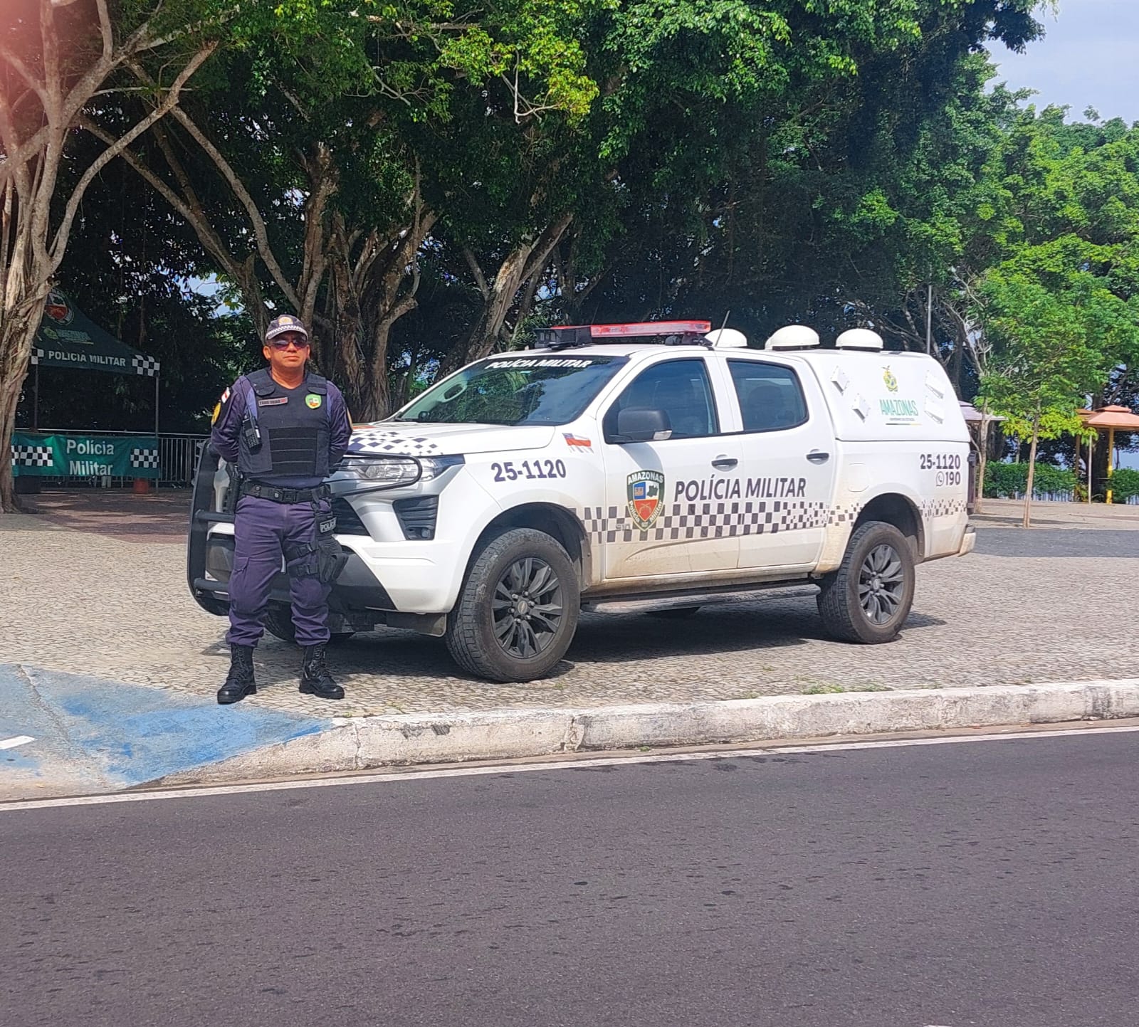 PMAM captura foragidos da Justiça e apreende arma de fogo, munições e porções de entorpecentes, em Manaus e Fonte Boa