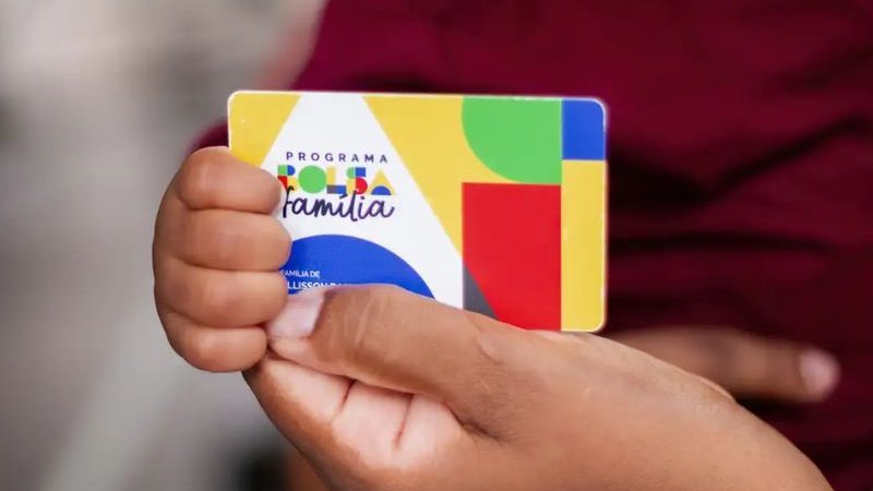 Governo exclui 2 milhões do Bolsa Família por melhoria da renda