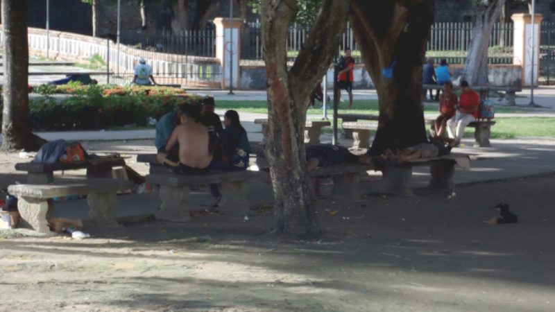 População em situação de rua no Brasil chega a 358 mil pessoas