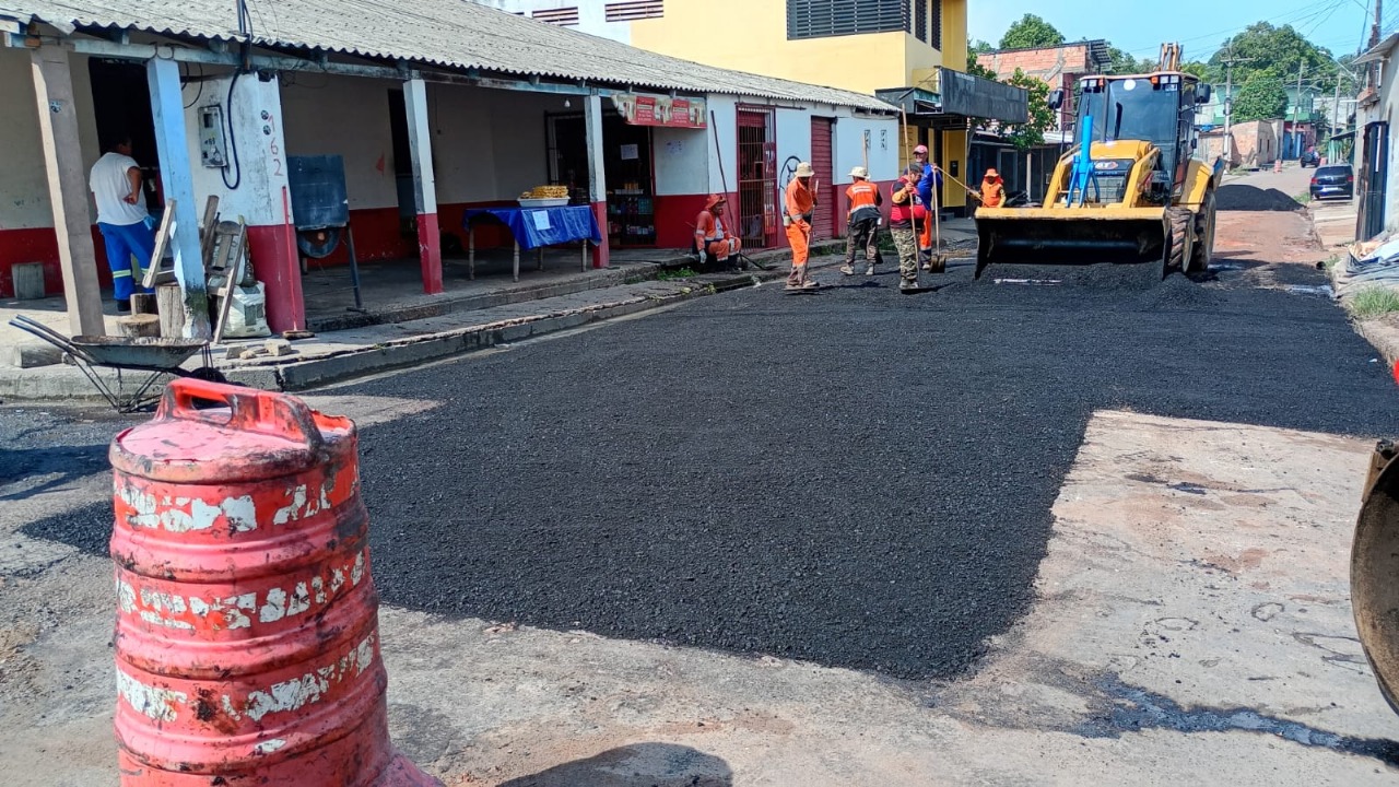 Prefeitura de Manaus recupera nova rua da comunidade Val Paraíso com o ‘Plano de Verão