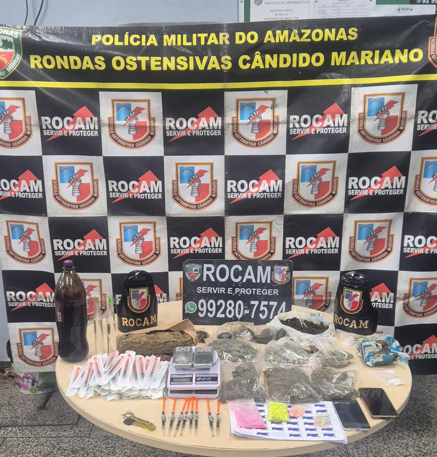 Polícia Militar do Amazonas prende dupla com grande quantidade de entorpecentes em condomínio na zona oeste