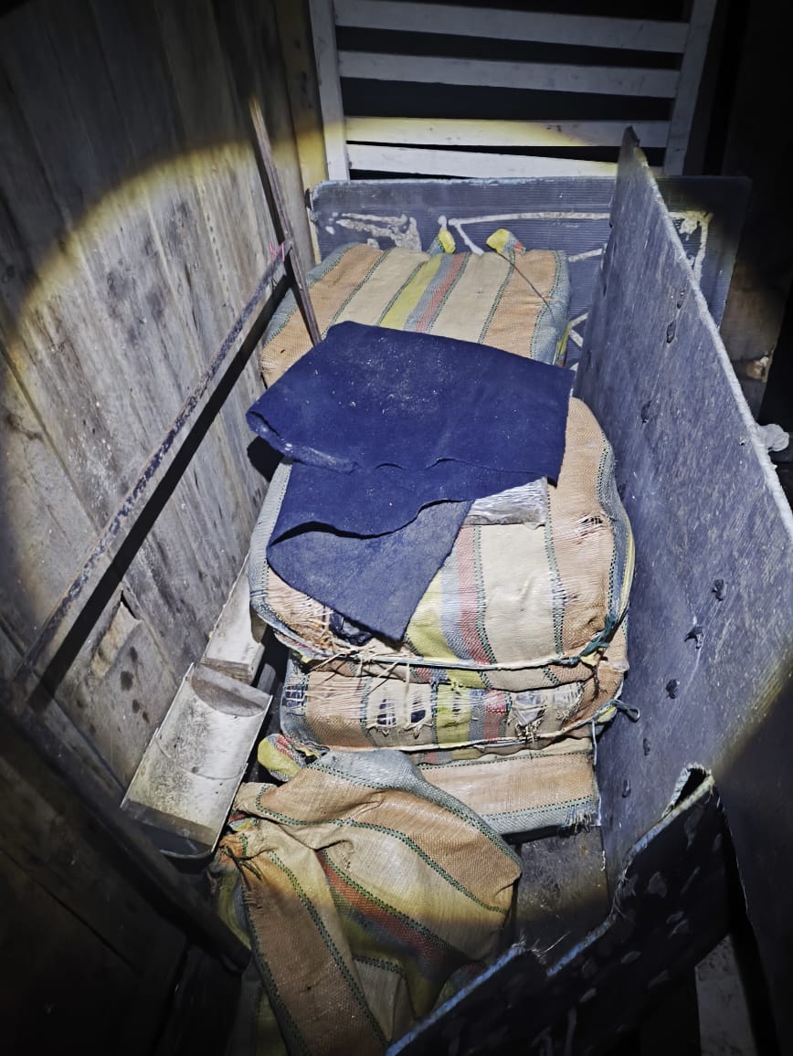 Polícia Militar do Amazonas prende homem que transportava mais de 200 quilos de entorpecente em flutuante no Rio Negro