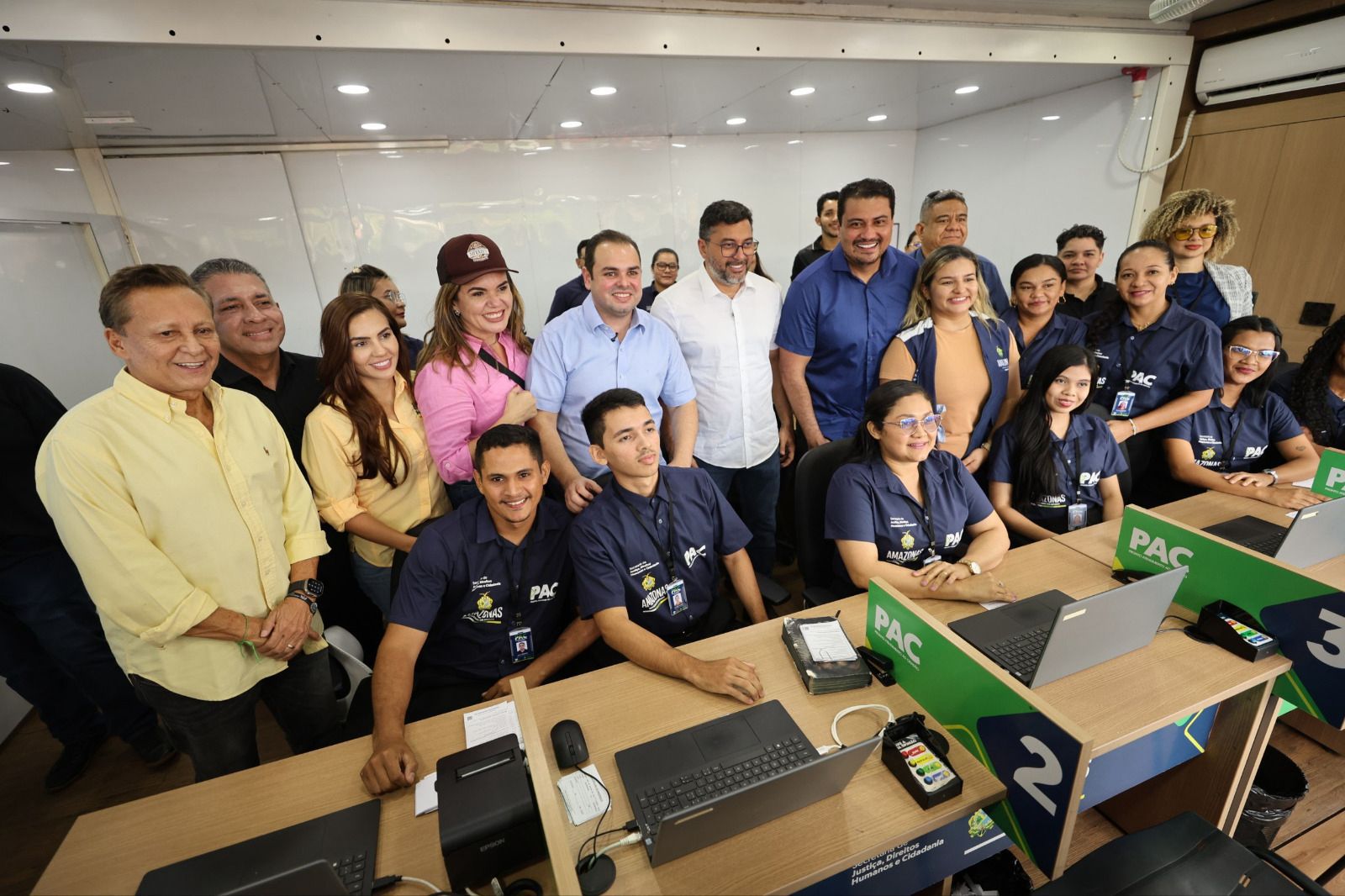 Governador Wilson Lima entrega PAC em Autazes e amplia acesso a serviços de cidadania