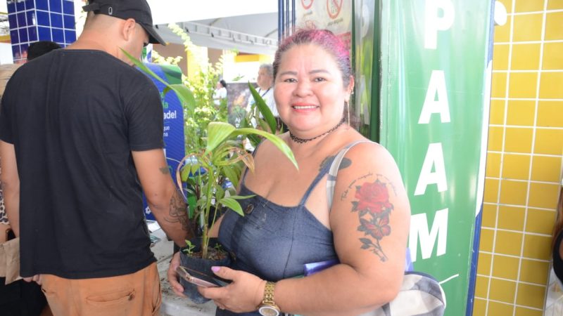 Governo Presente: Ipaam distribui 200 mudas de plantas frutíferas, medicinais e ornamentais