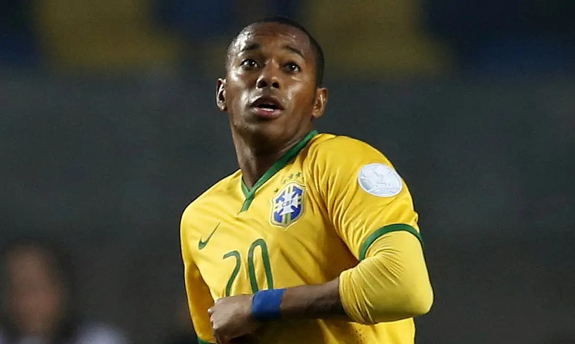 Robinho deixa Tremembé e é transferido para Centro de Ressocialização em Limeira
