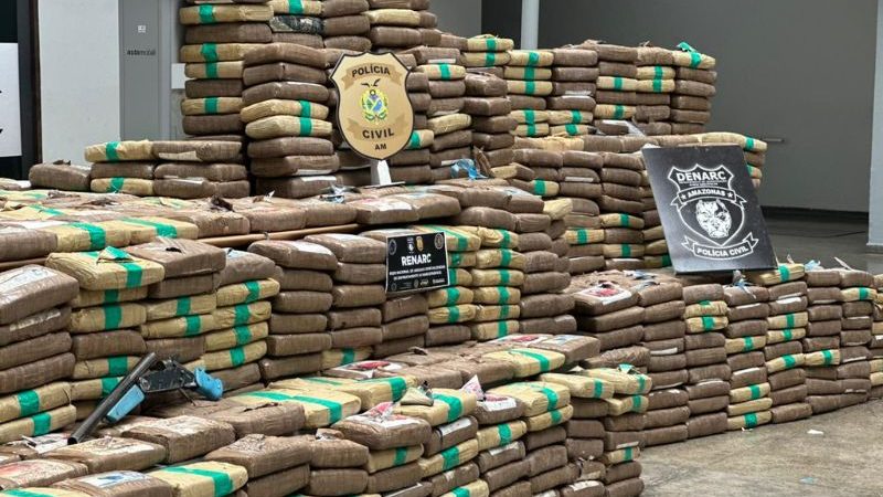 Polícia apreende meia tonelada de maconha em sítio no Amazonas
