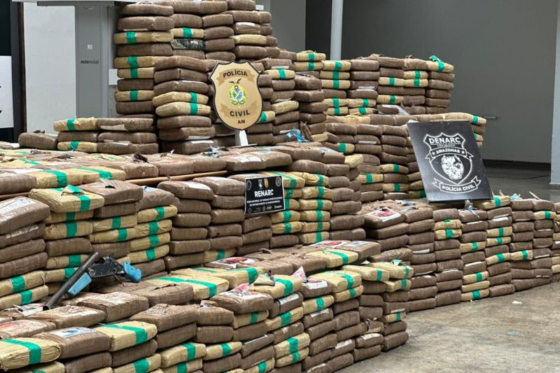Polícia apreende meia tonelada de maconha em sítio no Amazonas