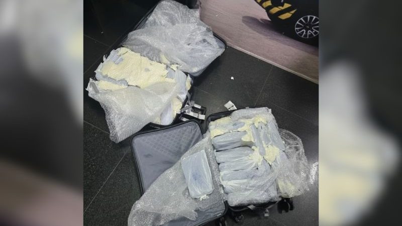 Homem é preso com 36,6 quilos de maconha no aeroporto de Manaus