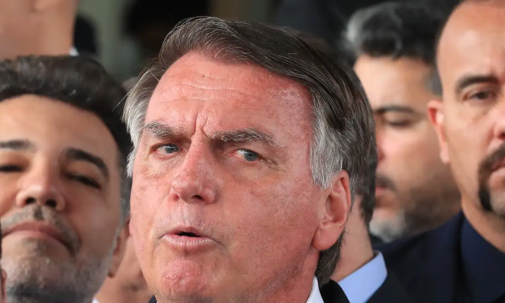 Ex-presidente Jair Bolsonaro é preso preventivamente pela PF