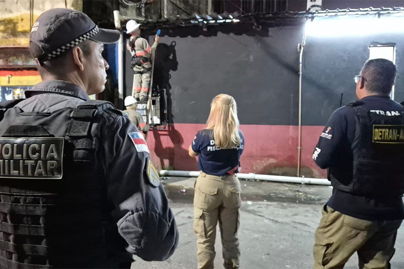 Operação desativa ‘adega’ em Manaus e apreende 51 veículos