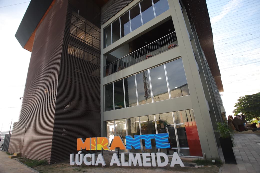 Manaus recebe novos letreiros em pontos turísticos e parques da capital