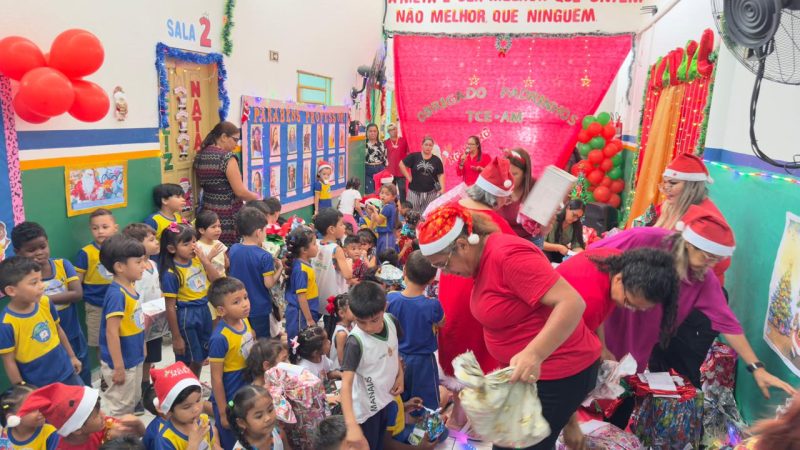 TCE-AM transforma Natal de 286 crianças com gestos de afeto e solidariedade