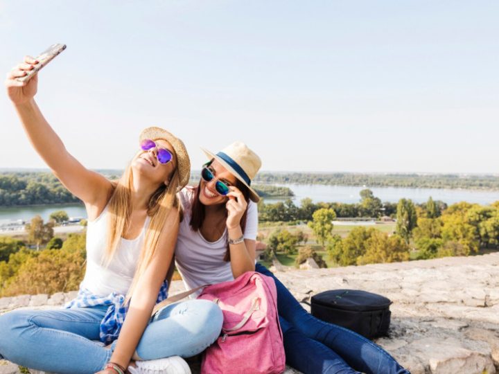 Férias sem sufoco: confira lista de itens essenciais para sua necessaire de saúde