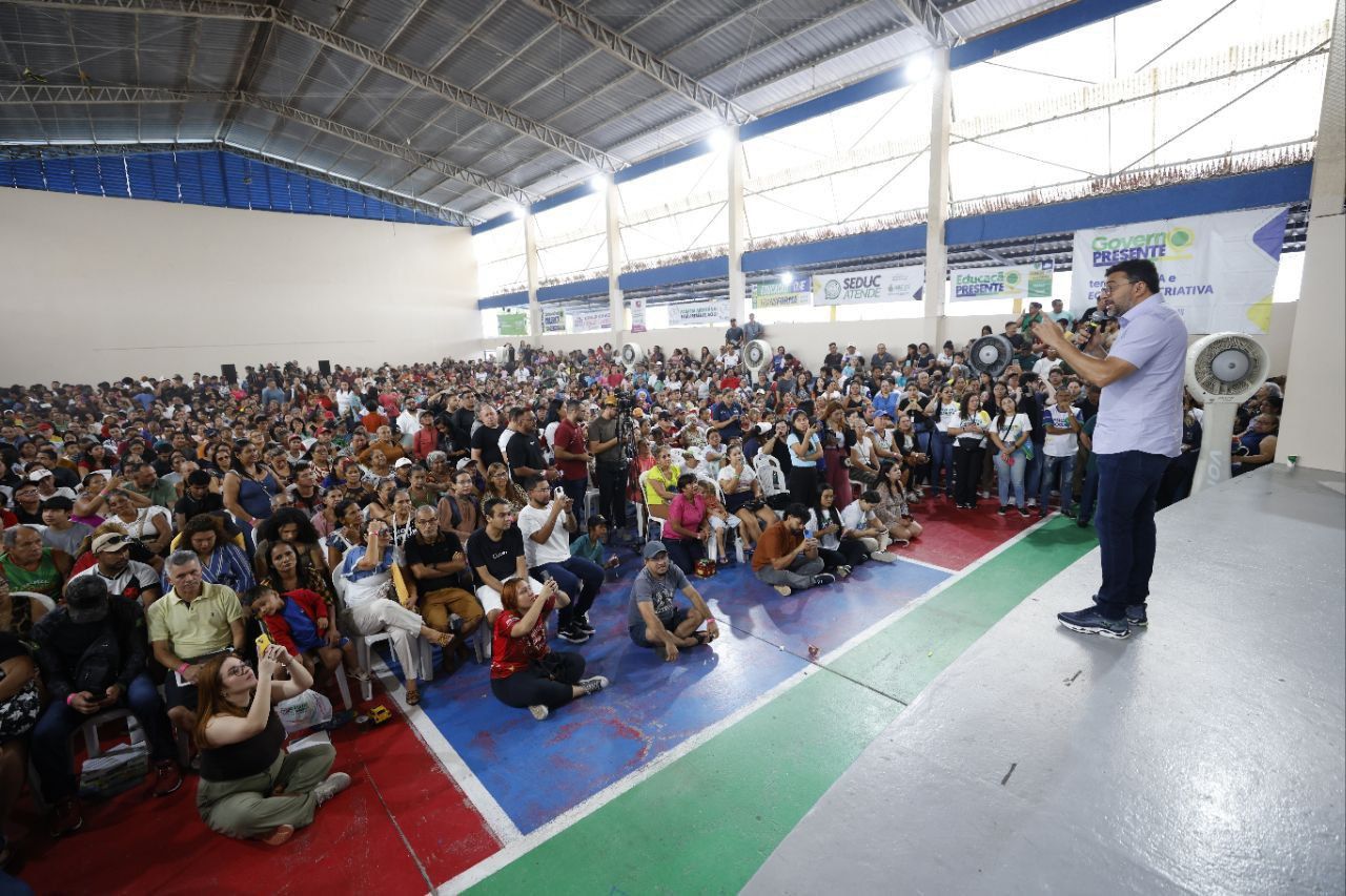 Governador Wilson Lima acompanha última edição do Governo Presente em 2025, com ação especial de Natal na zona sul