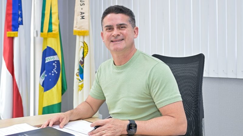 Prefeito David Almeida sanciona edital e abre inscrições para cadastro do programa ‘Ração do meu pet