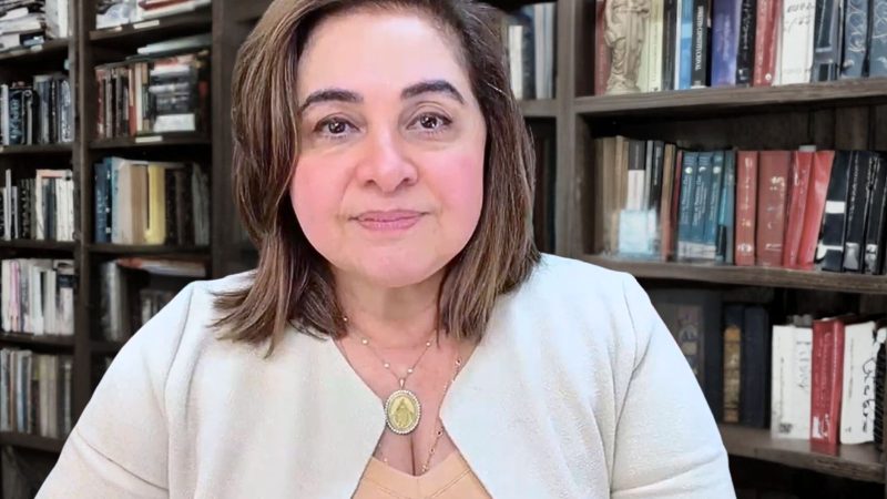 Indicada por Bolsonaro ao Governo do Amazonas, Professora Maria do Carmo comemora sucesso de cirurgia do ex-presidente