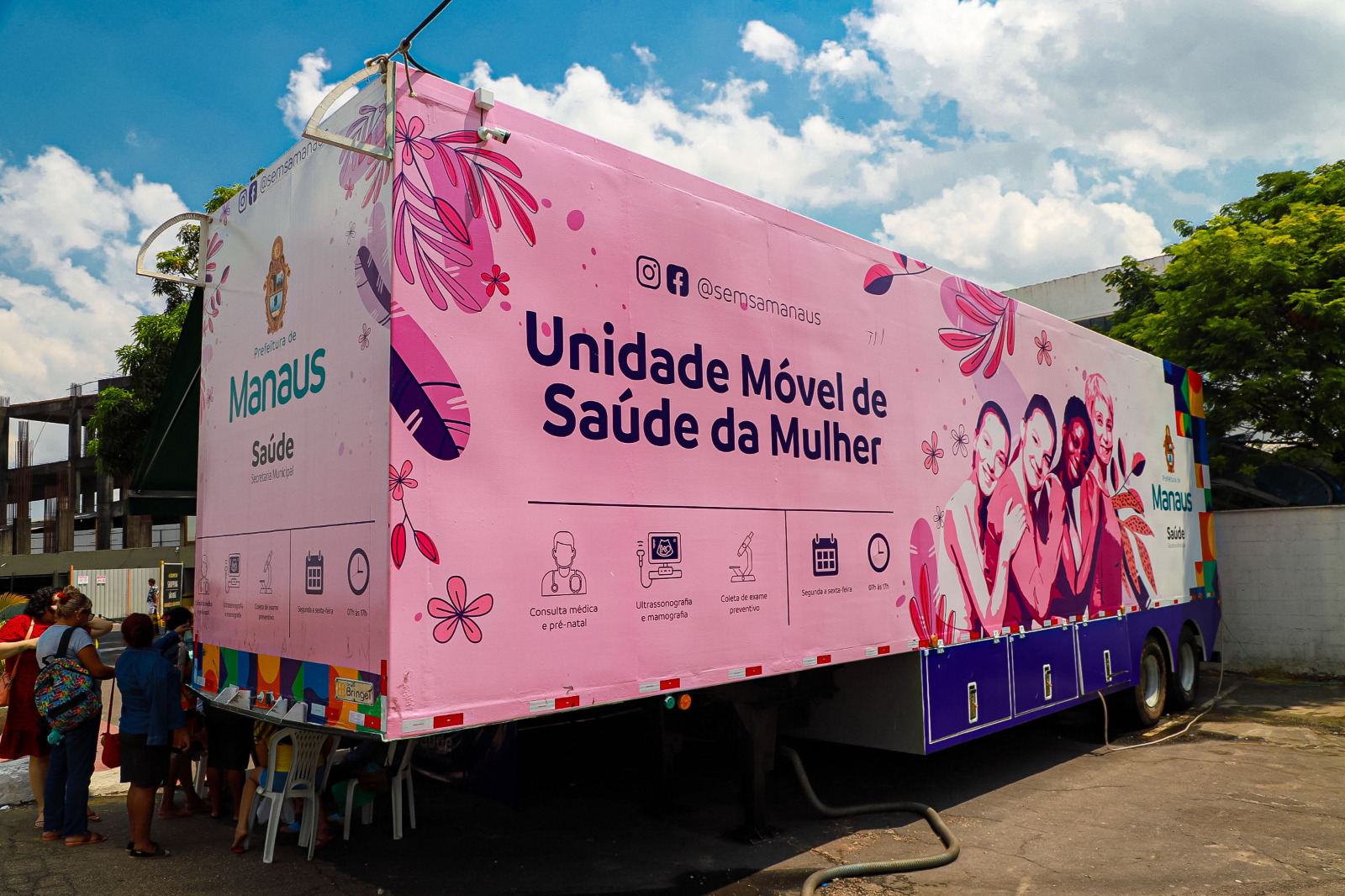Unidade Móvel de Saúde da Mulher da prefeitura atende em nova localização na zona rural