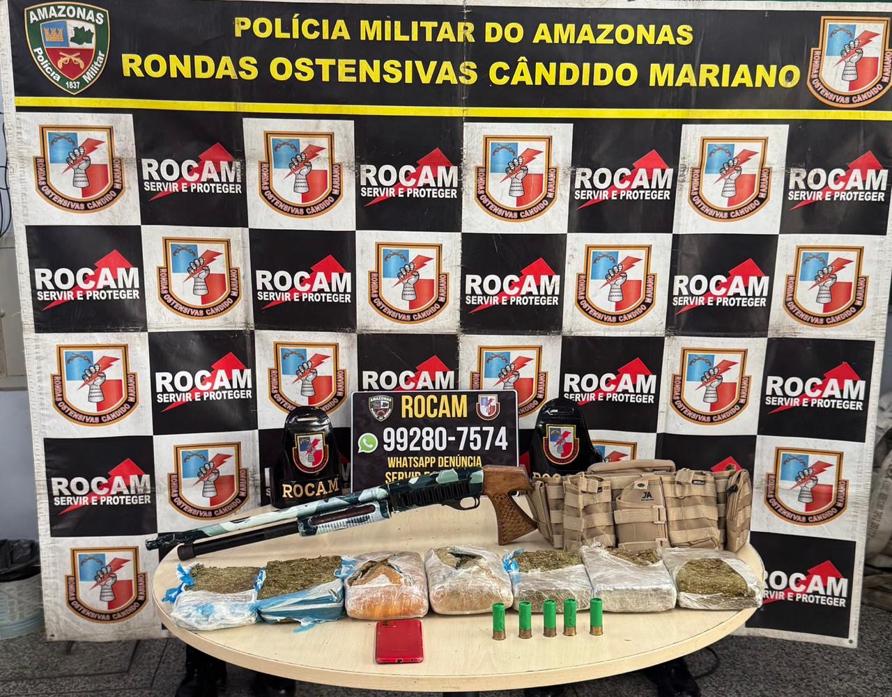 *Polícia Militar do Amazonas após denúncia prende homem com arma de fogo e drogas na zona Oeste*