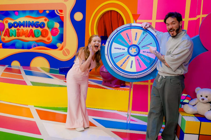 Viih Tube e Eliezer estreiam como apresentadores no SBT