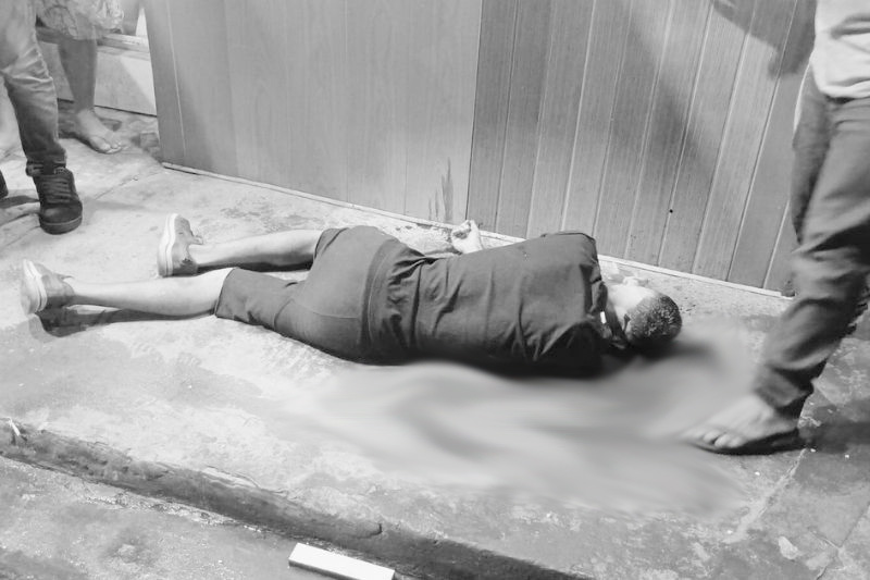 Homem mata vendedor de bananas a tiros e na fuga é baleado por vigilante