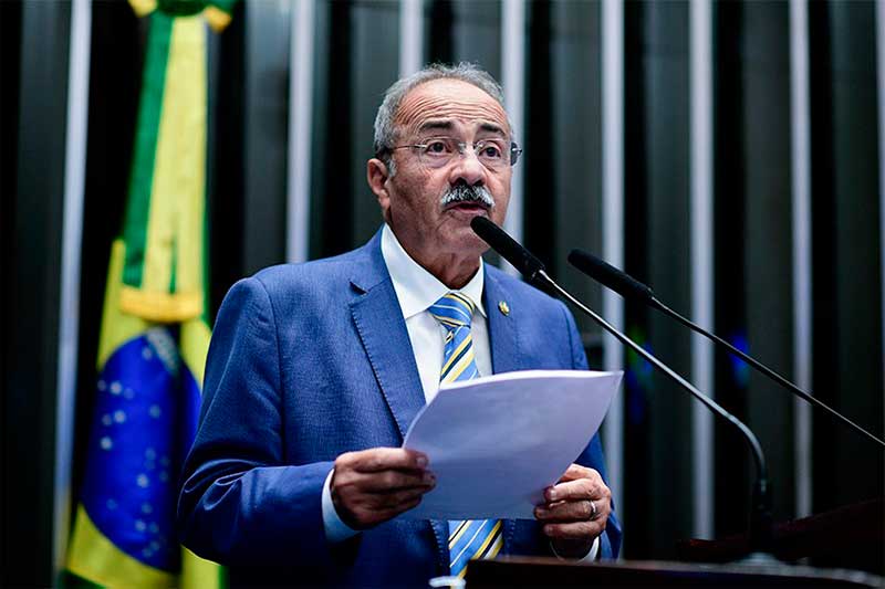 PGR pede arquivamento de inquérito contra senador flagrado com dinheiro na cueca