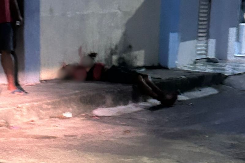 Suspeito de matar jovem é espancado e executado a tiros em Manaus