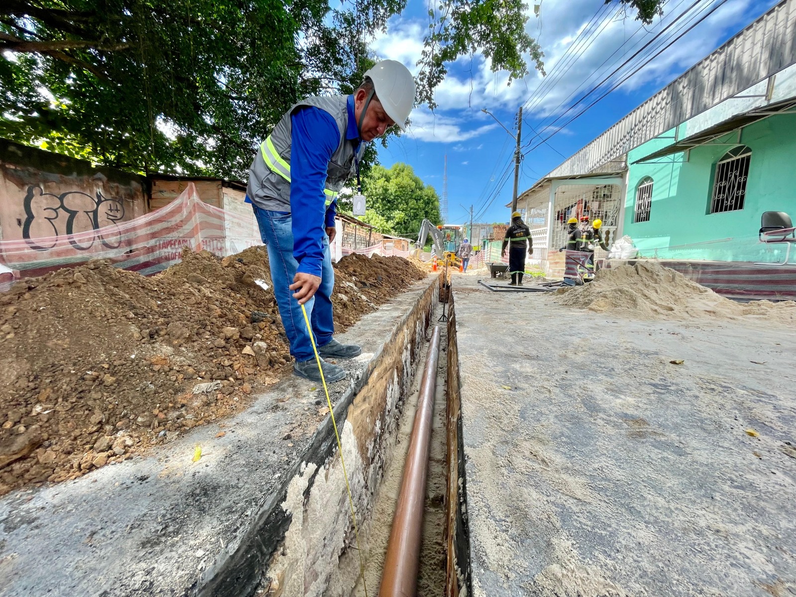 Trata Bem Manaus realiza obras de esgoto em sete áreas da cidade; confira o cronograma