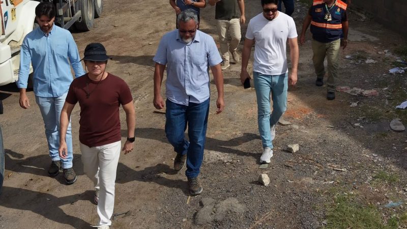 Prefeito David Almeida acompanha força-tarefa de manutenção asfáltica nas zonas Sul e Centro-Sul e anuncia cronograma para toda Manaus