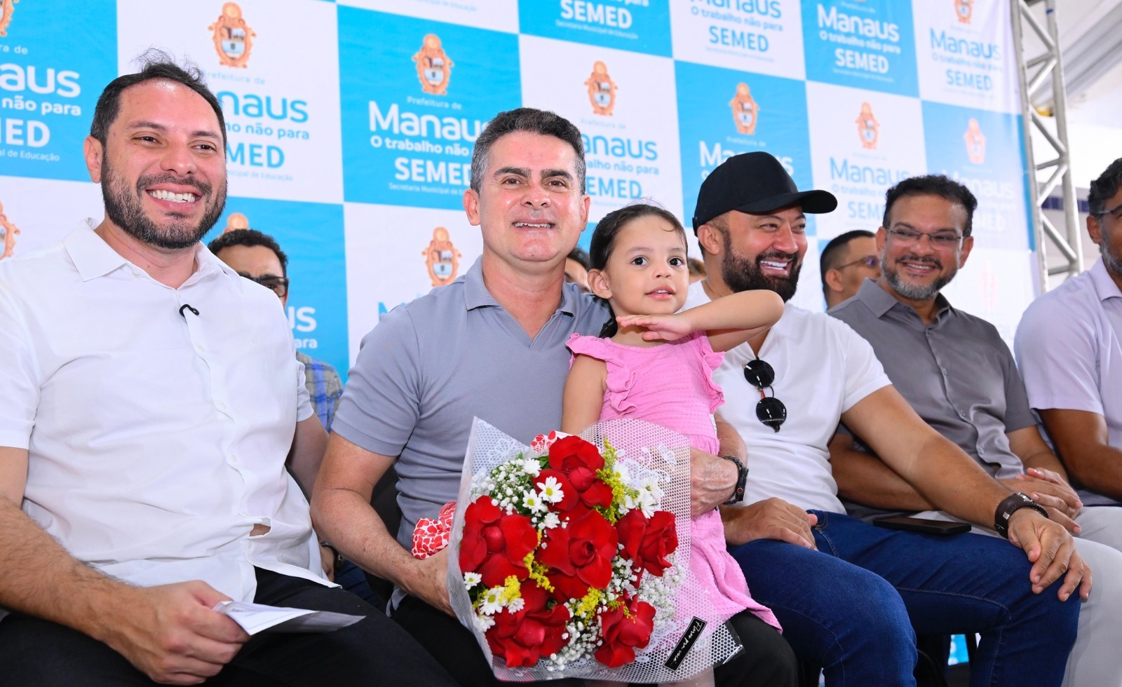 Prefeito David Almeida reinaugura creche em Manaus e consolida investimento que triplicou a quantidade de vagas para crianças