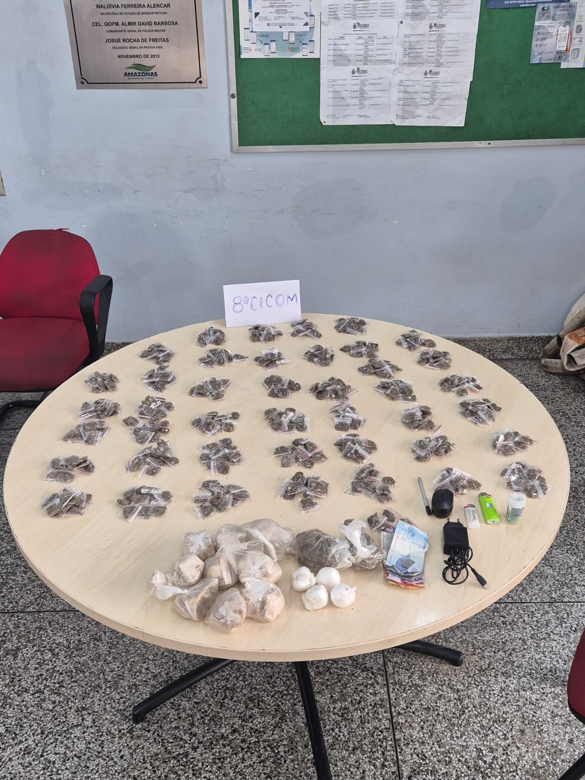 PMAM captura foragido da Justiça por roubo que estava em posse de 425 trouxinhas de maconha