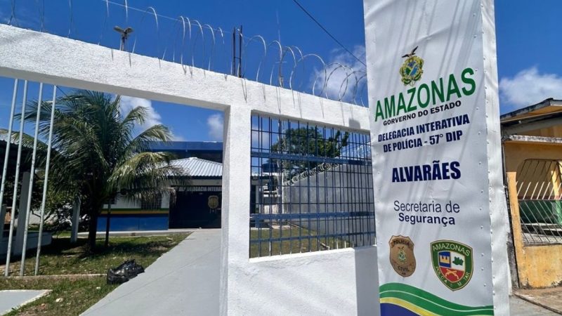 PC-AM e PMAM prendem foragido por roubo com lesão grave em criança, em Alvarães