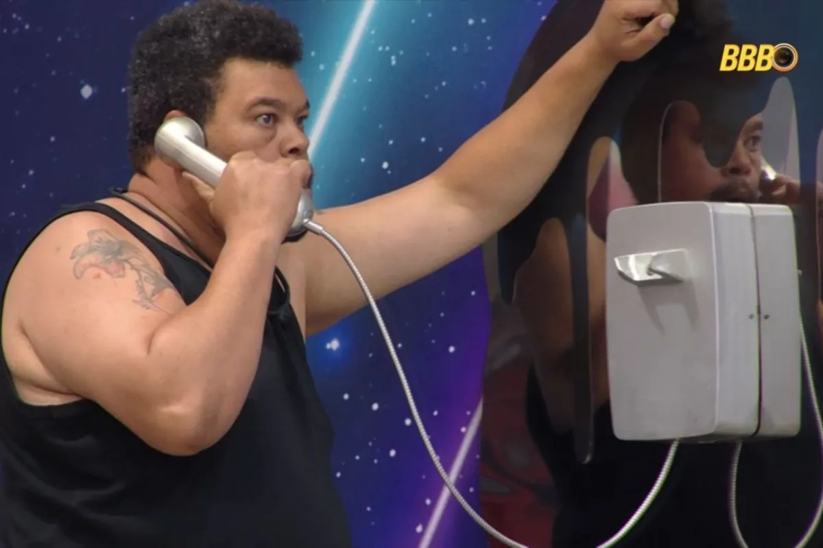 Babu atende ao Big Fone. O que vai acontecer?