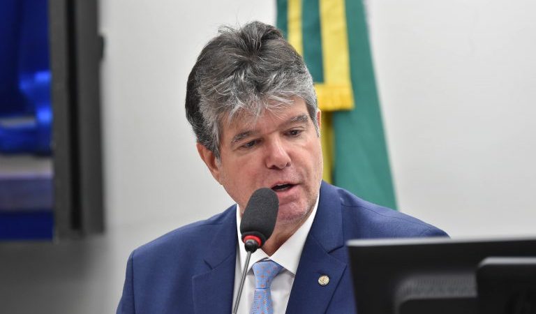 Comissão aprova projeto que destina recursos da loteria esportiva para Fundo Nacional para a Criança e o Adolescente