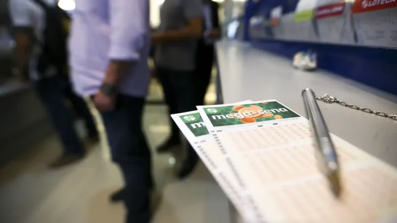 Mega-sena pode pagar prêmio de mais de R$ 100 milhões nesta quinta
