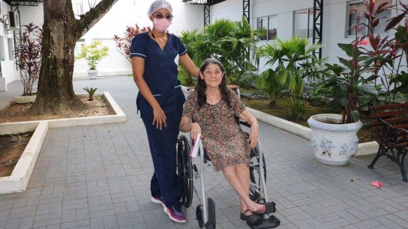 Prefeitura de Manaus abre inscrições para curso gratuito de Cuidador da Pessoa Idosa