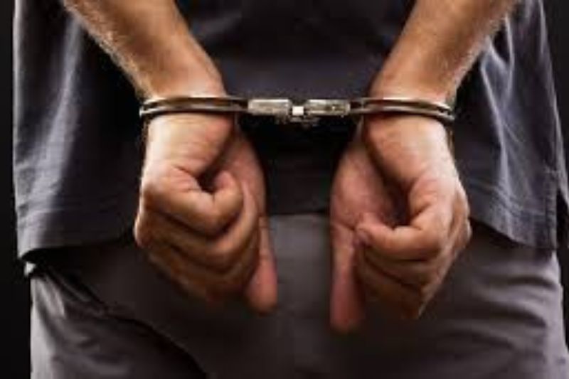 Padrasto é preso suspeito de estuprar enteadas de 8 e 13 anos em Manaus