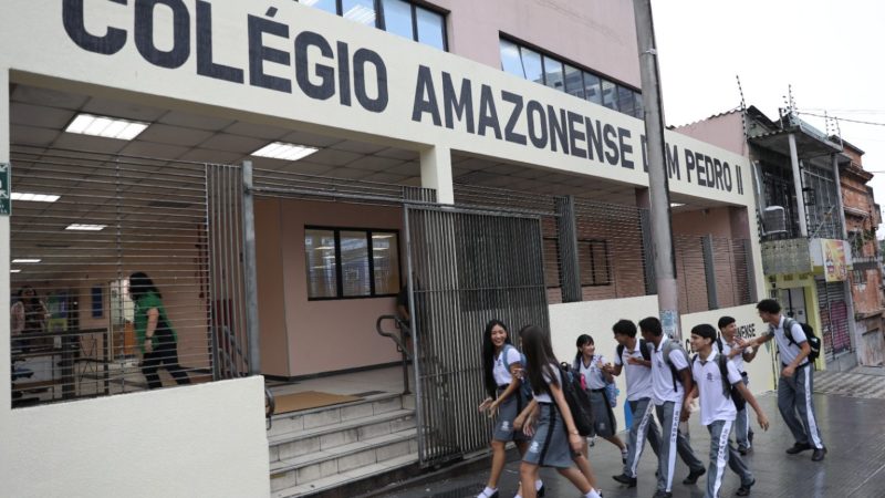 Alunos do Colégio Amazonense Dom Pedro II iniciam aulas em novo prédio