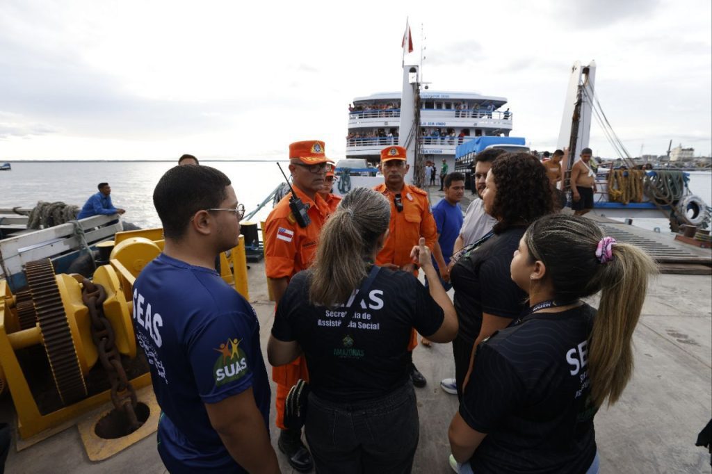 Governo do Amazonas monta força-tarefa para resgate de vítimas de naufrágio de embarcação