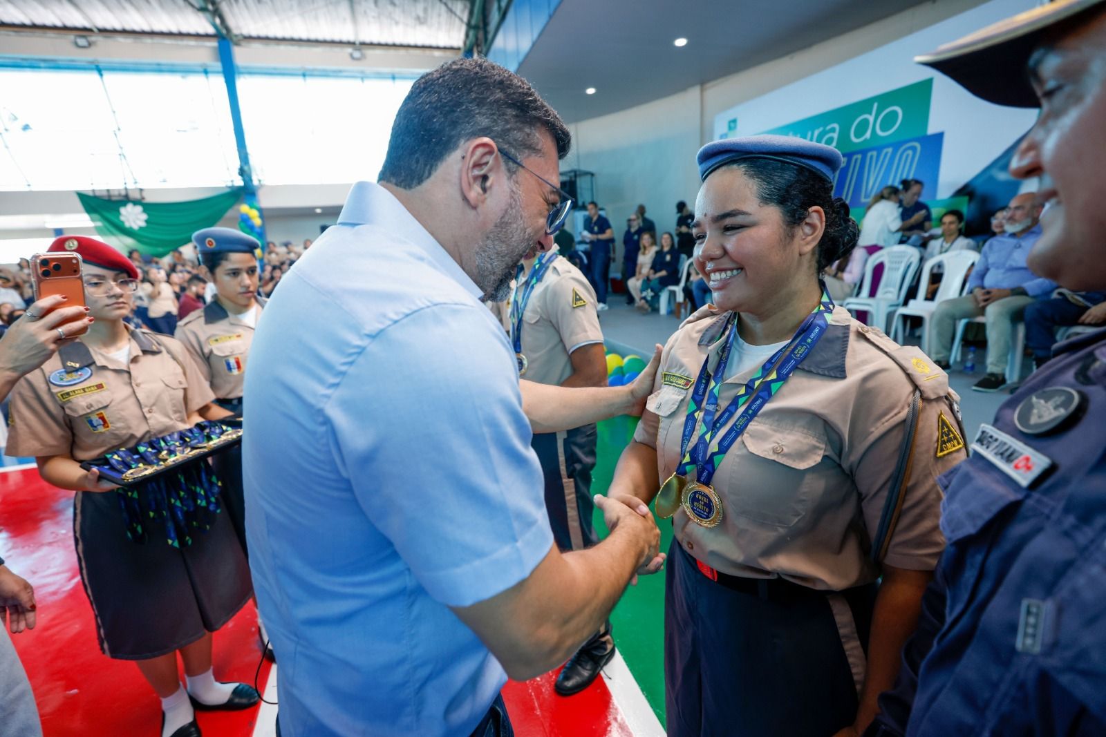 Governador Wilson Lima inicia ano letivo de 2026 destacando novas ferramentas digitais e conquistas de alunos da rede pública