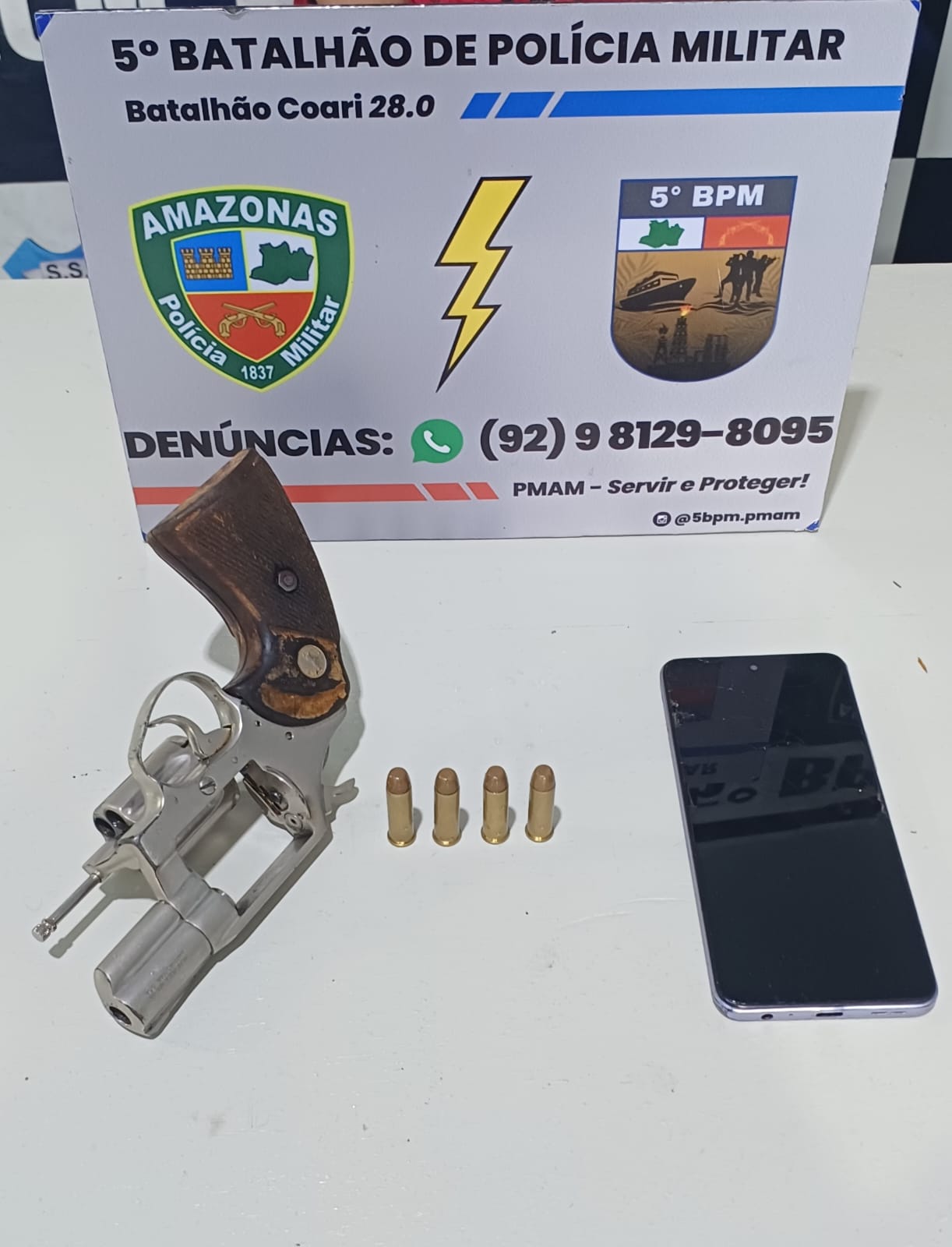 Polícia Militar do Amazonas apreende adolescente com arma de fogo em Parintins
