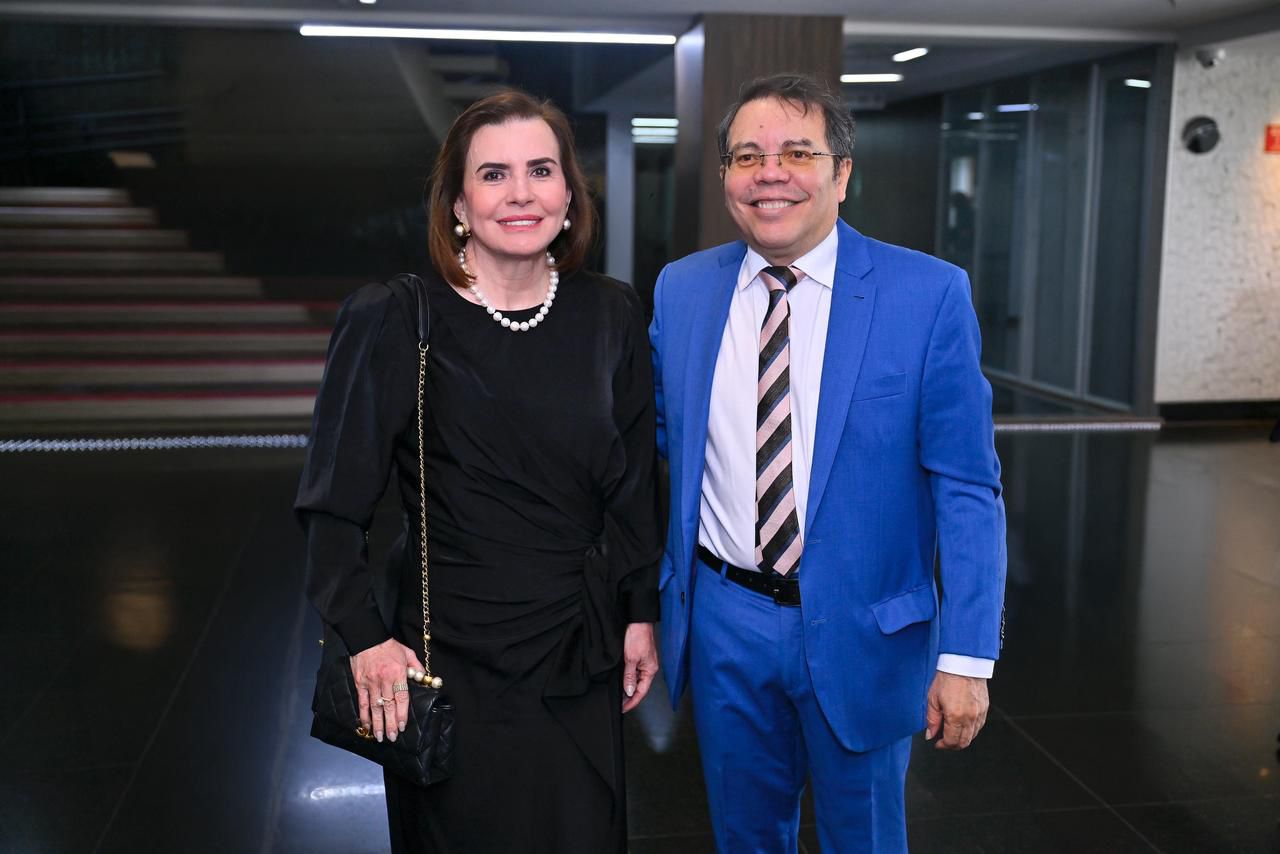 Yara Lins prestigia recondução de Milene Cunha à presidência da Audicon